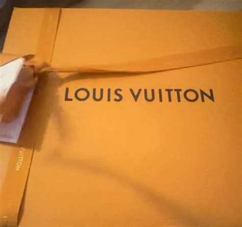 LOUIS VUITTON OLD ORCHARD .